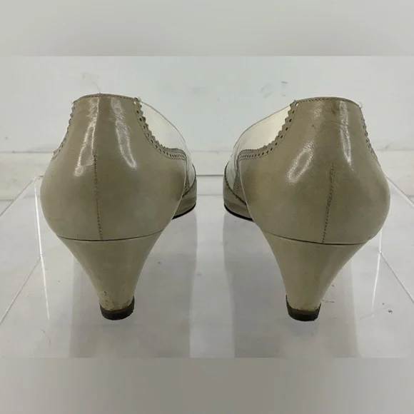 Gucci, White Clay Leather Wingtip Slip-on Pumps 37.5 EU/7 US - Picture 6 of 14